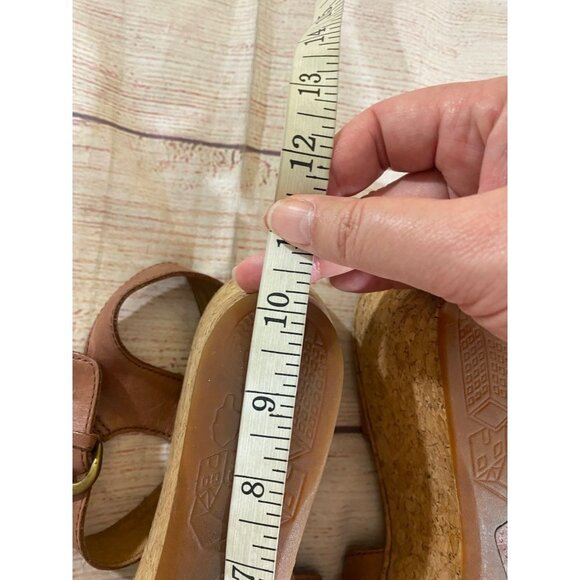 Born Women's Alaina Brown Leather WedgeSandals Platforms - 9 - Picture 10 of 12